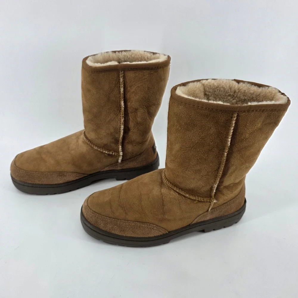 UGG Australia Ultra Short Chestnut Sheepskin Wool Boots Womens 8 Brown 5225